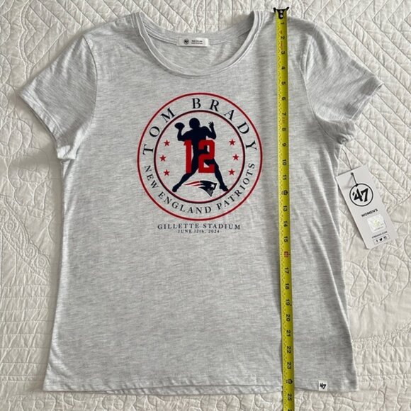 NWT Tom Brady Patriots Hall of Fame Induction Women's T-Shirt '47 Brand - Picture 6 of 10